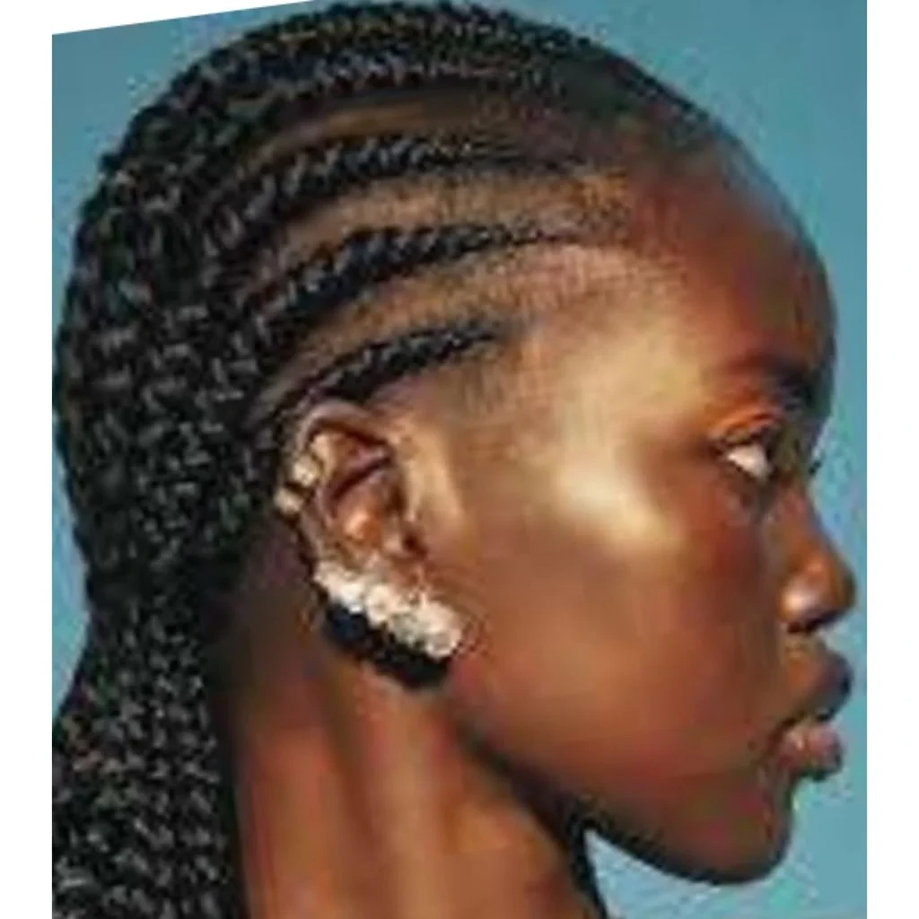 Adut Akech side
