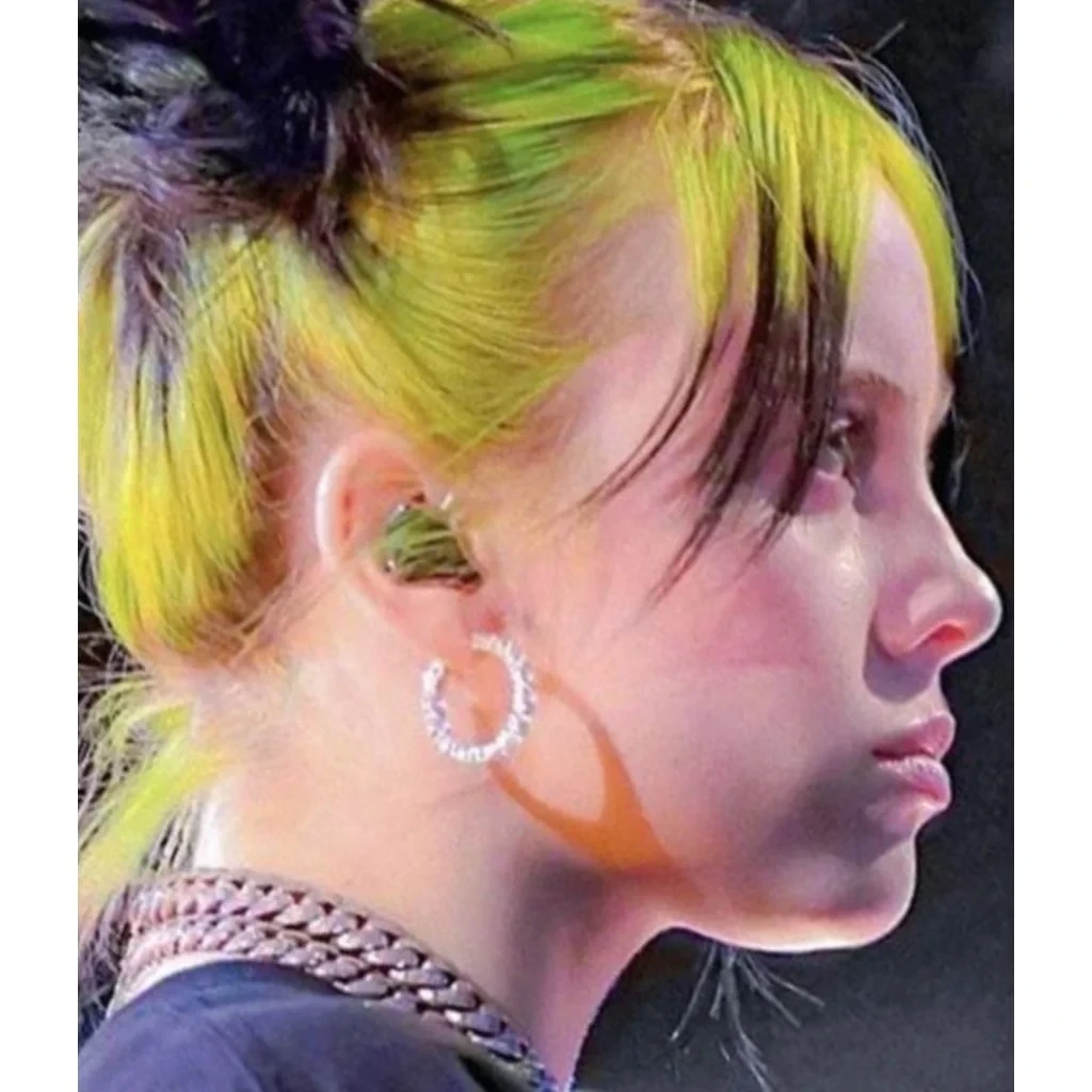 Billie Eilish side