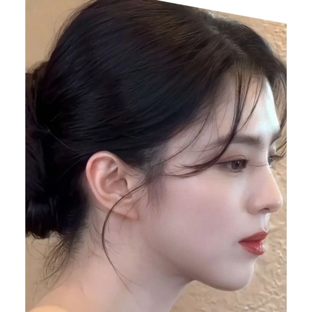 Han So-hee side