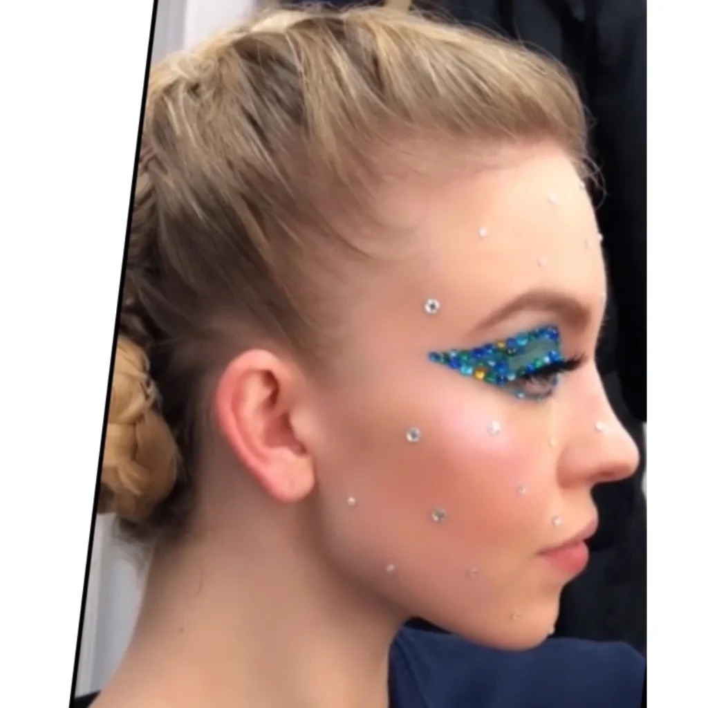 Sydney Sweeney side