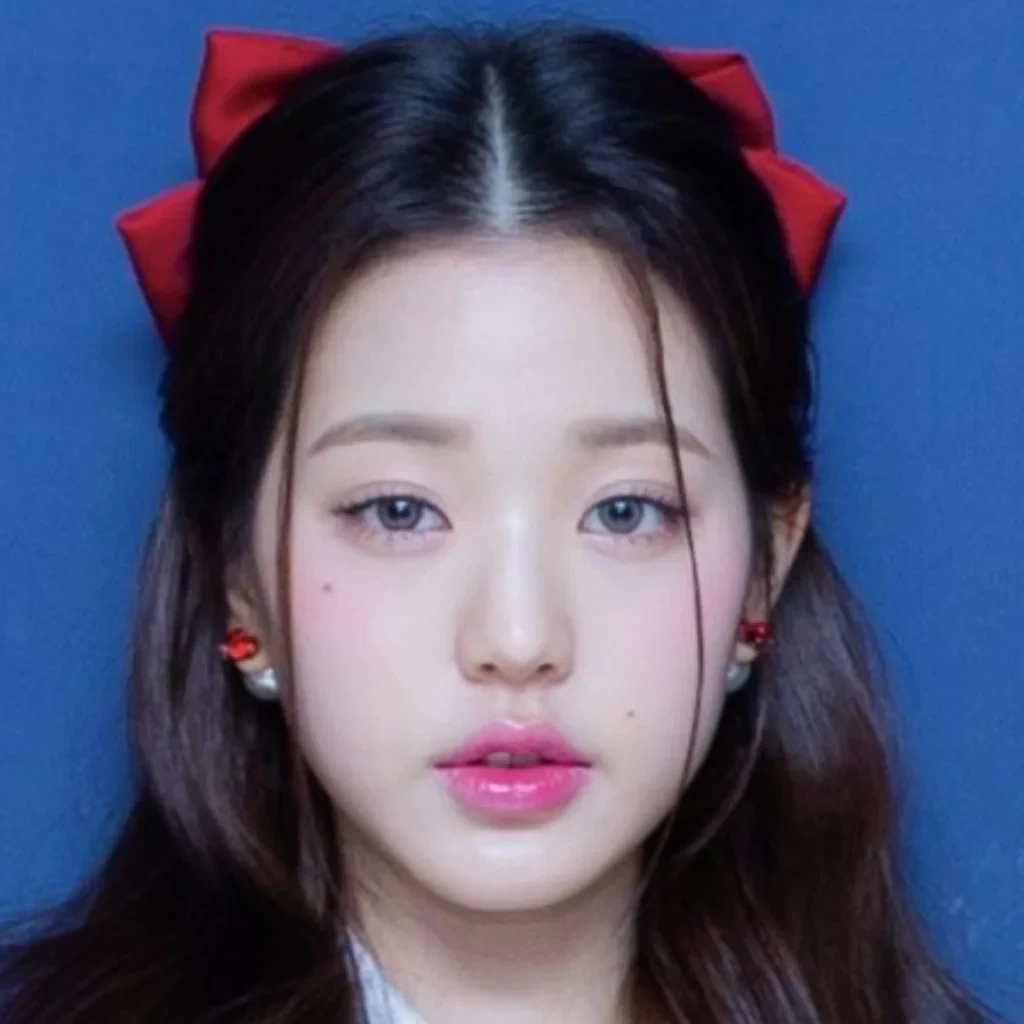 Wonyoung (IVE)